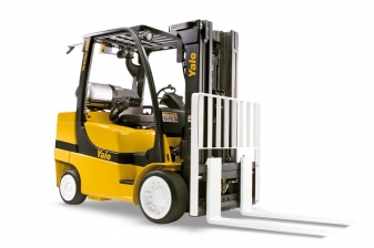 Carrelli compatti a combustione interna Yale - Muletti compatti diesel e GPL